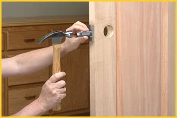 Exclusive Locksmith Service Kent, WA 425-492-9199 - 14-install-new-lock